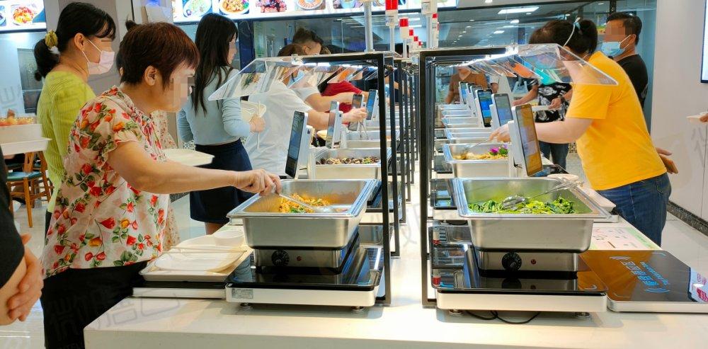 九游娱乐：AI自助称重系统引领省人工时代打造精准计量与个性化营养食堂(图1)