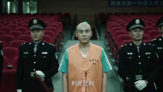 从“一张糖纸”看《扫毒风暴》藏在细节中的人物血肉！(图2)
