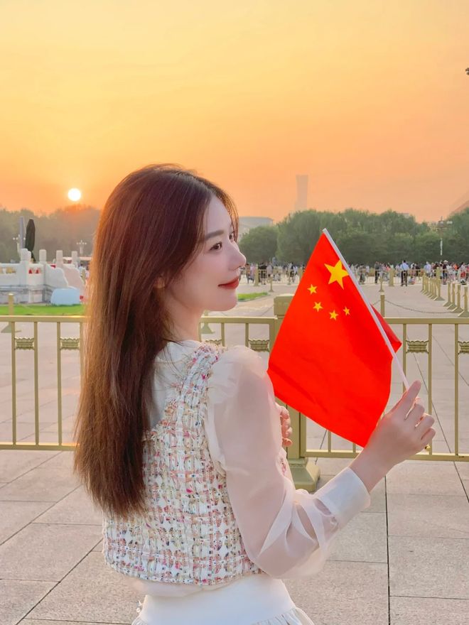 九游娱乐：一家人跟团去北京五日游多少钱？北京旅游5天4晚绝佳路线指南(图4)