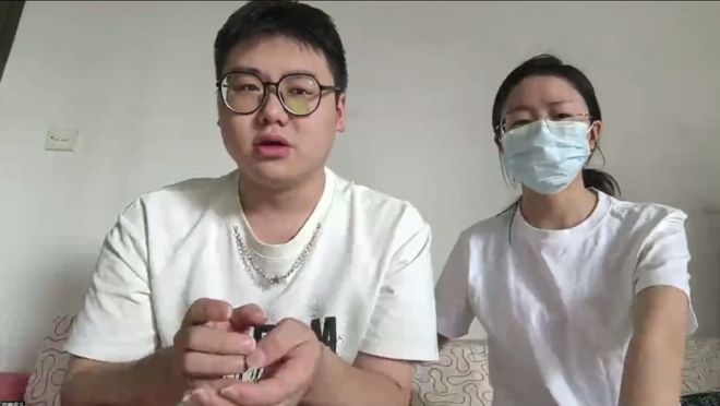 “我当时头皮都麻了”！00后小伙睡梦中被贷款5万：我看见手机在自己亮屏输密码(图1)