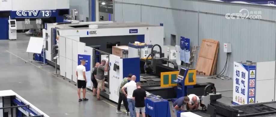 “新引擎”轰鸣、“新赛道”拓宽、场景”涌现 从”透视经济发展劲头(图13)