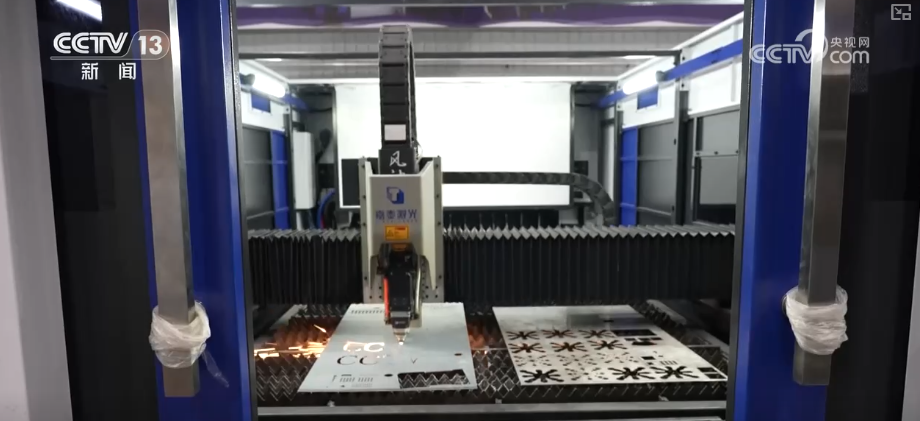 “新引擎”轰鸣、“新赛道”拓宽、场景”涌现 从”透视经济发展劲头(图15)