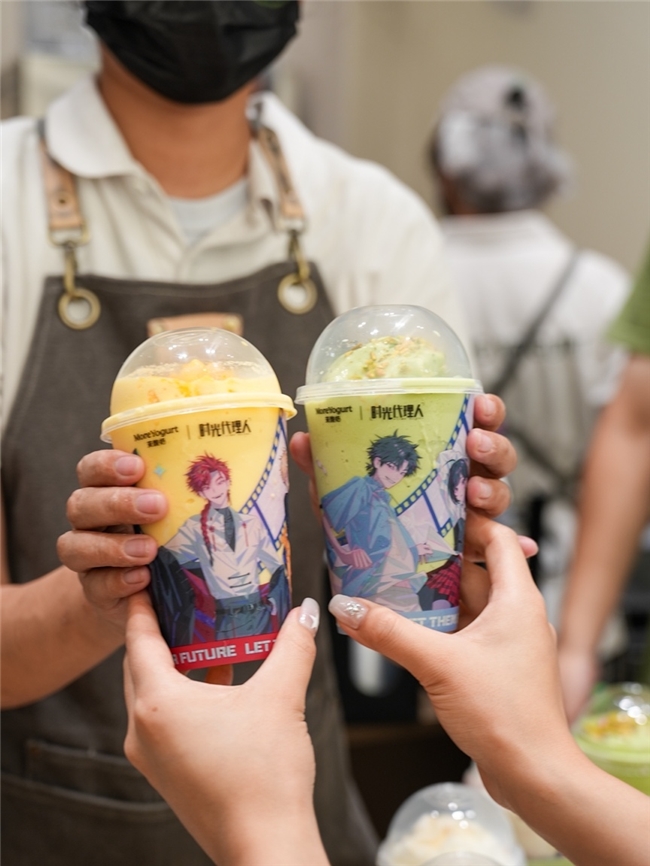 动画迷必打卡！茉酸奶《时光代理人》主题店上线(图2)