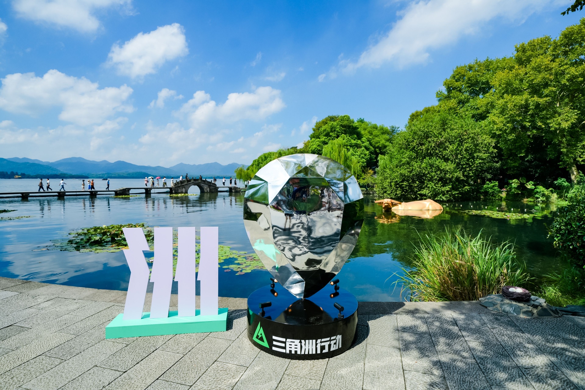 《三角洲行动》“烽火”燃至西湖 携手杭州打造“游戏+文旅”新体验(图2)