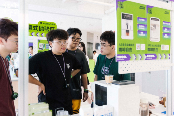 九游娱乐：咖啡自由咖啡机品牌多场景亮相 携手用户畅享智能新生活(图3)