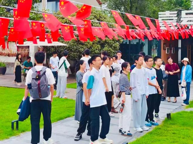 文旅市场活力迸发八方游客心有所“蜀”(图7)