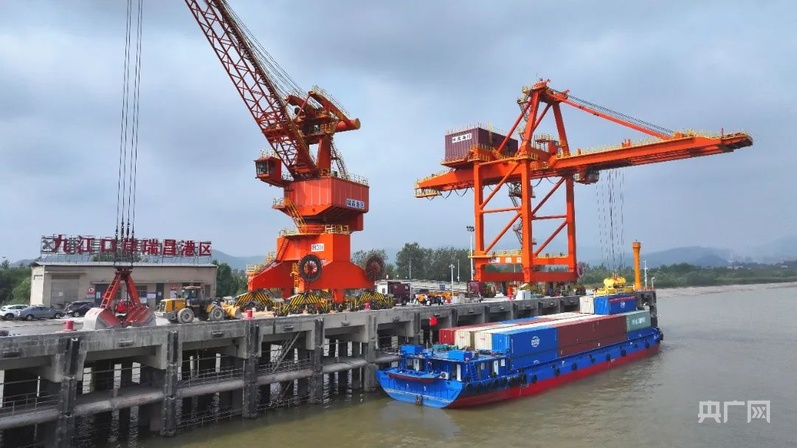 赣鄱潮涌处 披“绿”又生“金”(图2)