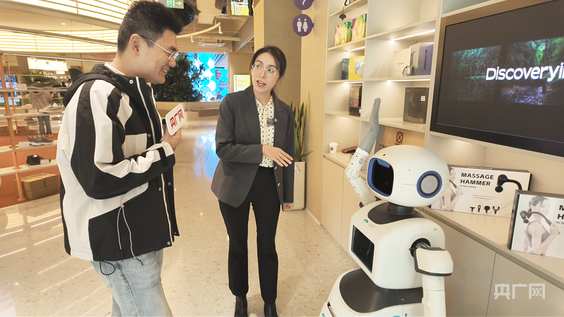 网络中国节·重阳丨黑科技让银龄服务变“养老”为“享老”(图4)