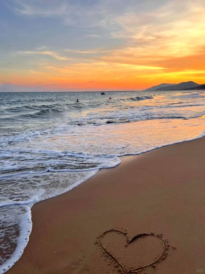 2025春节海南游跟团多少钱？错峰3日报价文昌航天科普+ 火山赶海(图1)