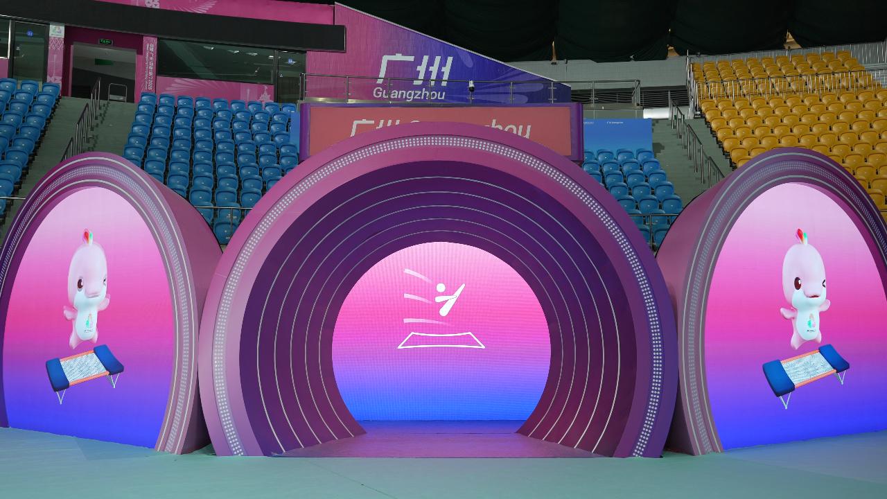 智能盒饭机大容量食品快餐售卖机加热出货出厂价供应(图1)