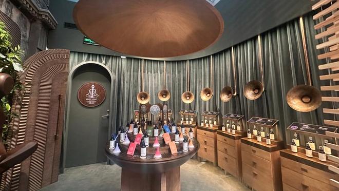 一艘“巨轮”创造的上海奇迹：3个月落地每天8万人打卡引爆一座城(图3)