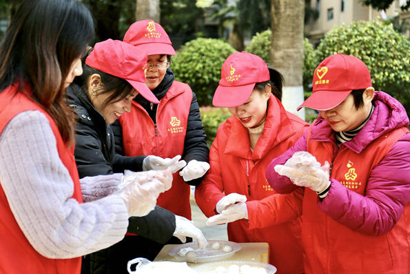 九游app入口：漳州台商投资区角美镇：文明新风拂古镇角美焕发新荣光(图5)