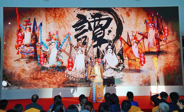 九游娱乐：“愿这天可以写入影史”120年后他们在上海重现《定军山(图1)