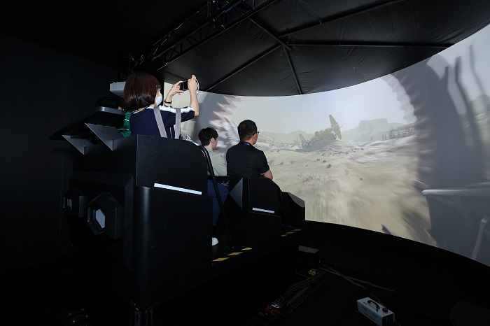 九游app入口：VR禁毒虚拟体验产品_沉浸式禁毒实训利器_易传诚科技实力打造(图1)