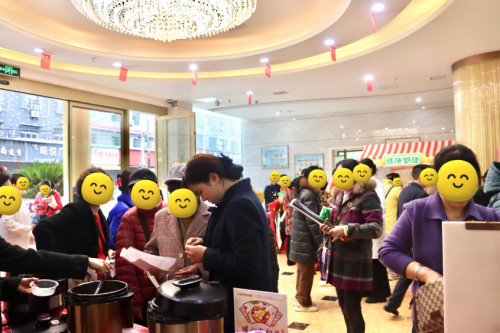 益阳和睦佳医院“暖冬中医养生节”受热捧 百余名市民沉浸式体验中医养生魅力(图1)