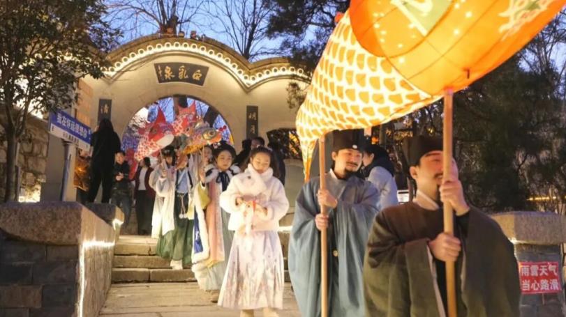 安徽怀远：白乳泉望怀幸福年货市集解锁新春“潮”玩法(图1)