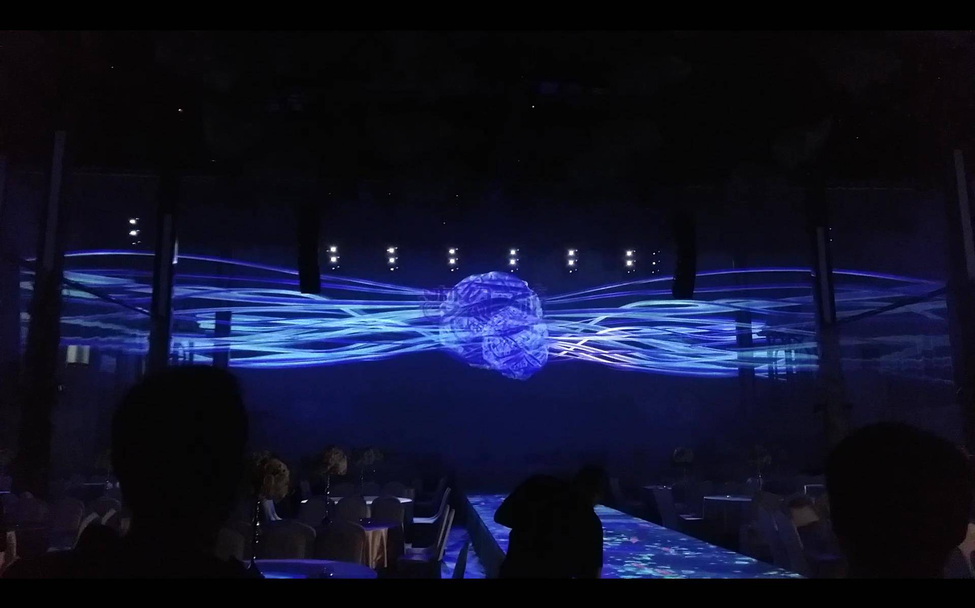 龙岗举办打造数字艺术殿堂“All in AI”头脑风暴会(图1)