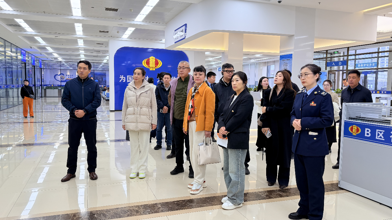 沉浸式体验智慧办税 现场“品鉴”服务成效(图1)