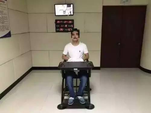 你床上的隐私画面可能正全球直播！激情视频被偷拍售卖！(图3)