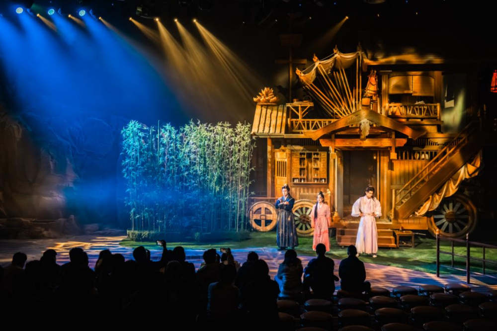 消费新动能：看“体验经济”如何创造“沉浸式快乐”(图2)