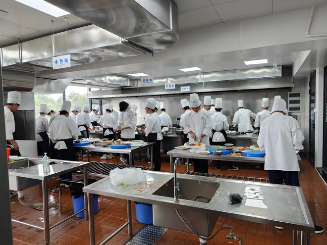 九游app入口：正规的正规的酒店厨房设备厂商有哪些(图2)