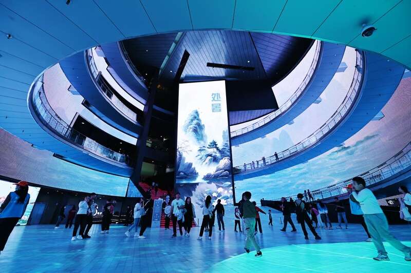 沉浸式红色教育新场景：南昌党建展厅设计的科技路径与创新实践(图1)