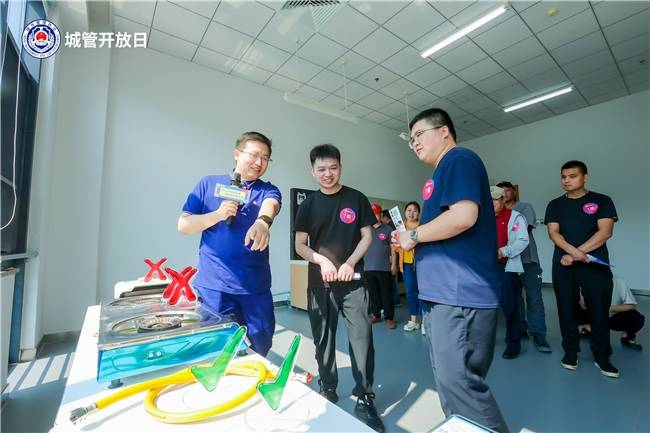实景体验+云端直播北京城管开放日解锁燃气安全沉浸式普法(图2)