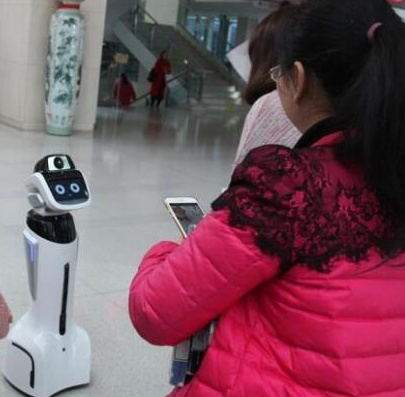九游娱乐：点亮童年奇幻之旅——翎喏送餐机器人智能玩乐新体验！(图1)