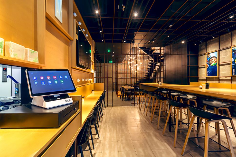 九游app入口：跑赢餐饮大盘小菜园(图1)