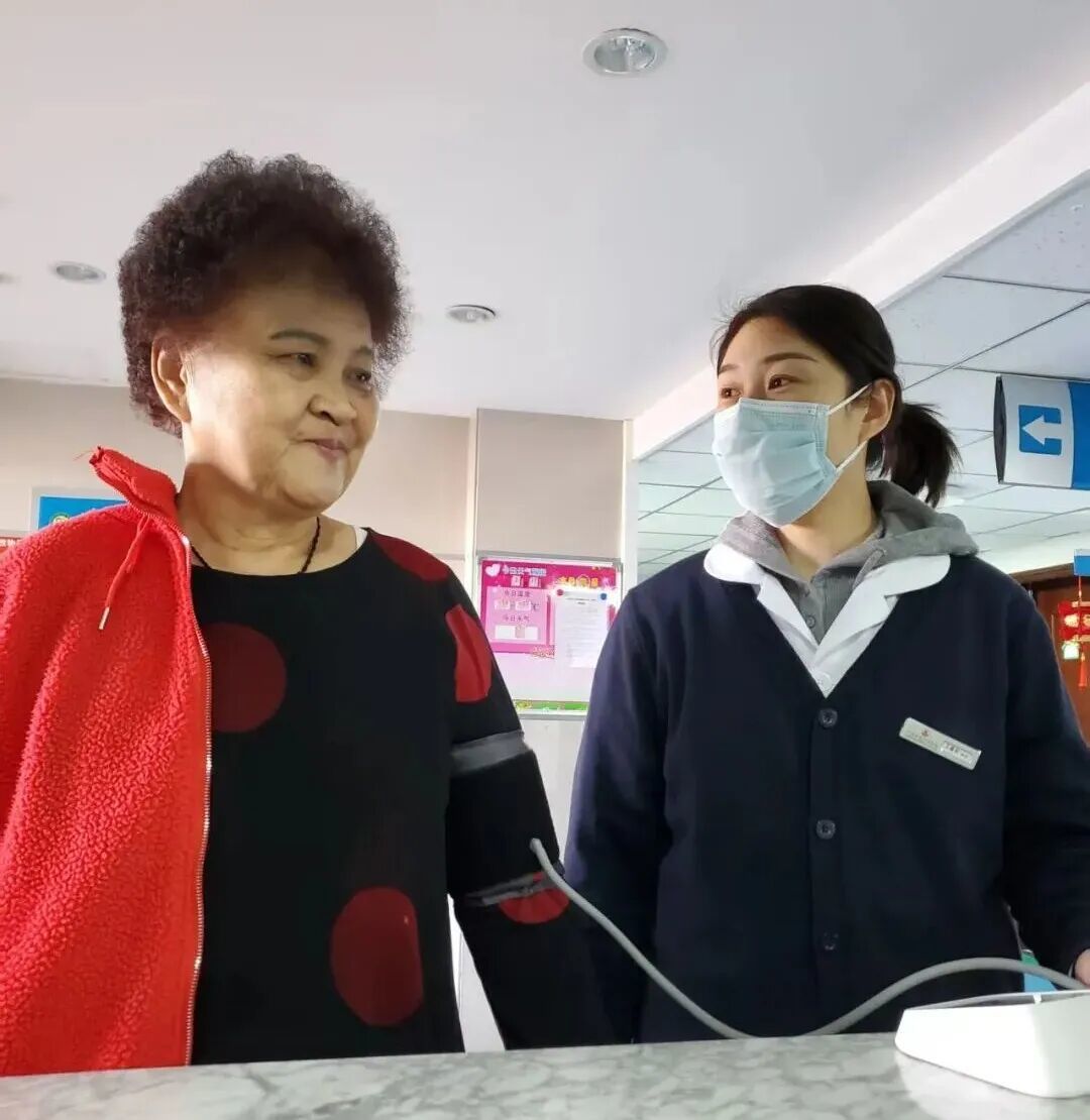 九游娱乐：一餐热饭、一张床位、一份尊严！大庆养老银龄答卷上写着大大的“暖”！(图7)